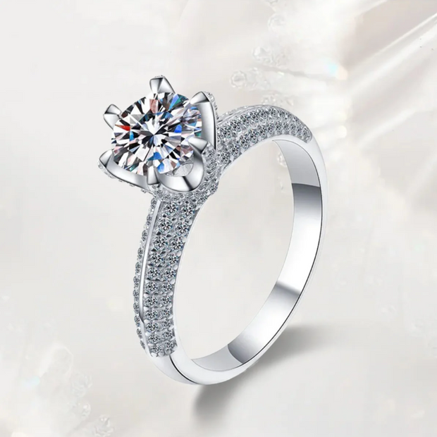 Anello solitario argento 925 e diamante moissanite