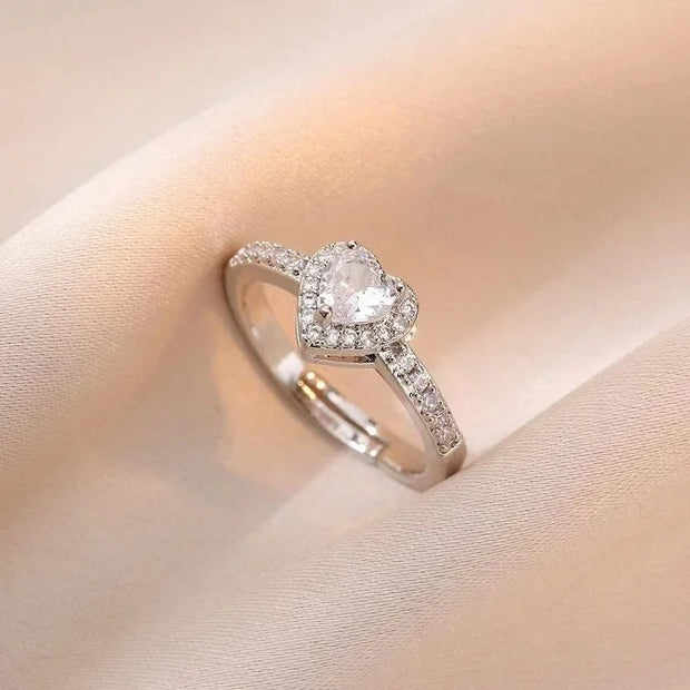Anello cuore moissanite